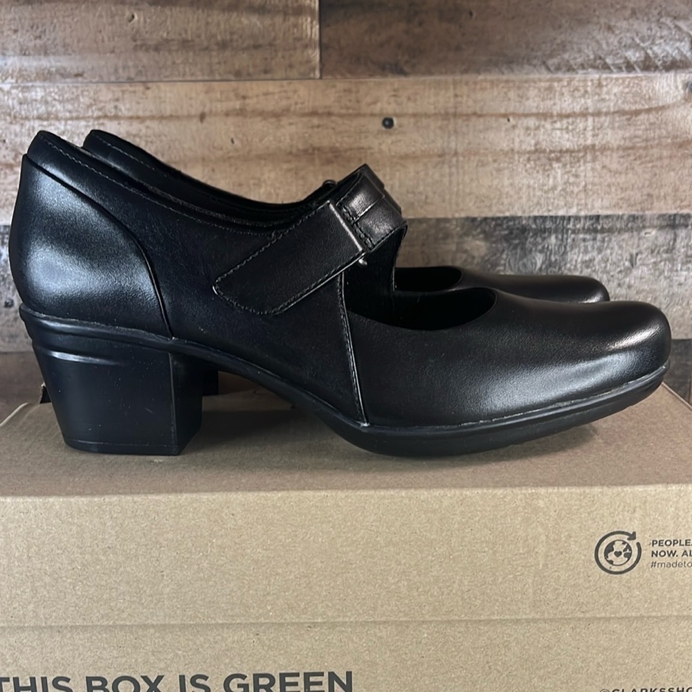 Clarks Emslie Lulin Black Mary Jane Leather Pumps Size 9.5